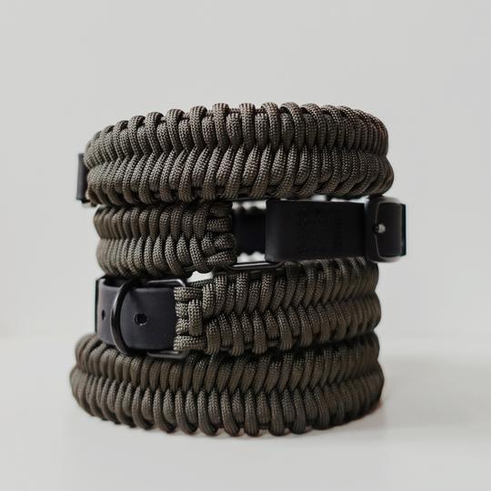 Fossil Paracord Collar